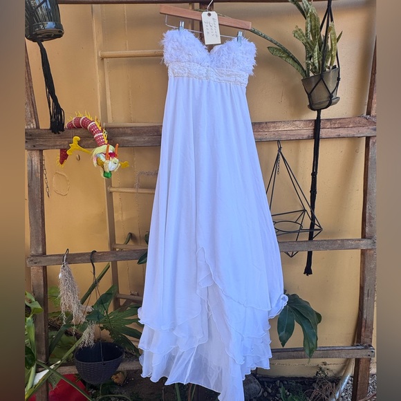 white dress - Picture 2 of 2